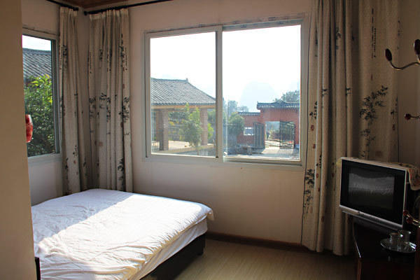 The Sleepy Teepee Hotel Yangshuo Room photo