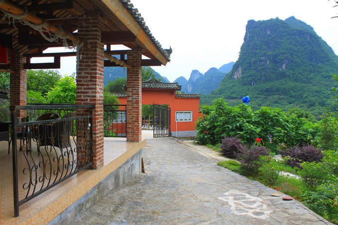 The Sleepy Teepee Hotel Yangshuo Exterior photo